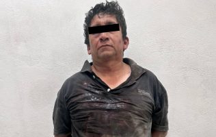 Protege policía a víctima y resulta herido en Ecatepec