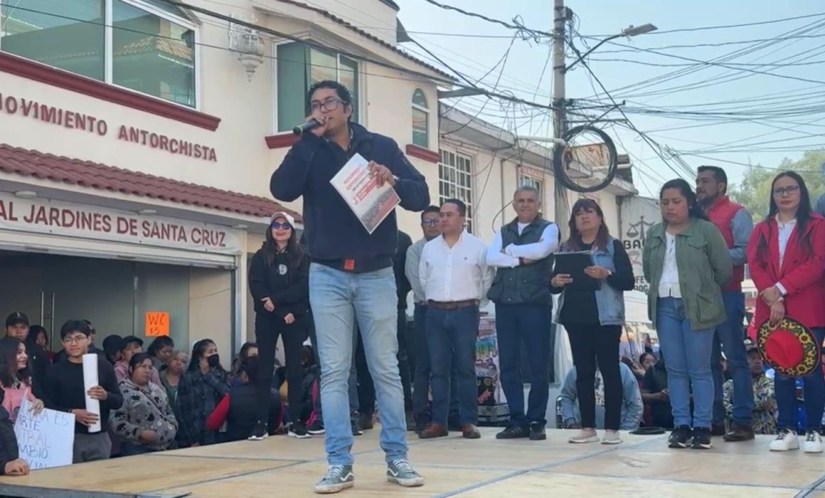 Protestan vecinos de Ixtapaluca por falta de servicios públicos básicos 
