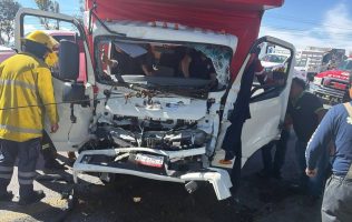 Provoca accidente vial quema de pastizal en la Toluca-Atlacomulco