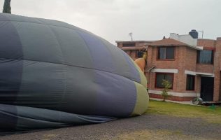 Provoca mal clima aterrizajes forzosos de globos en Teotihuacán