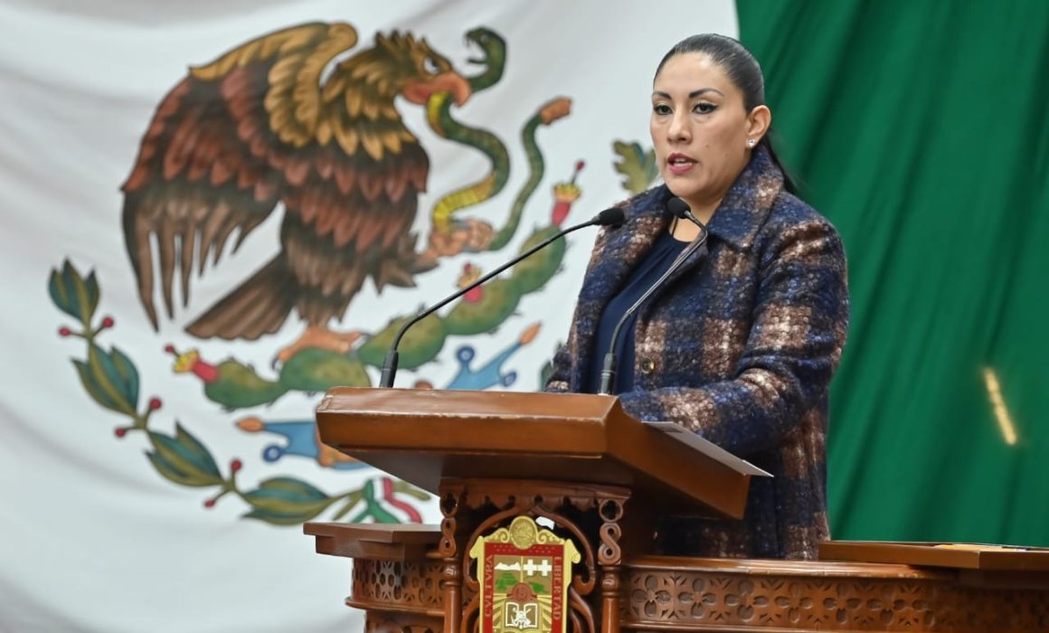 Quiere Morena que los perros y gatos tengan su día de cumpleaños en Edomex