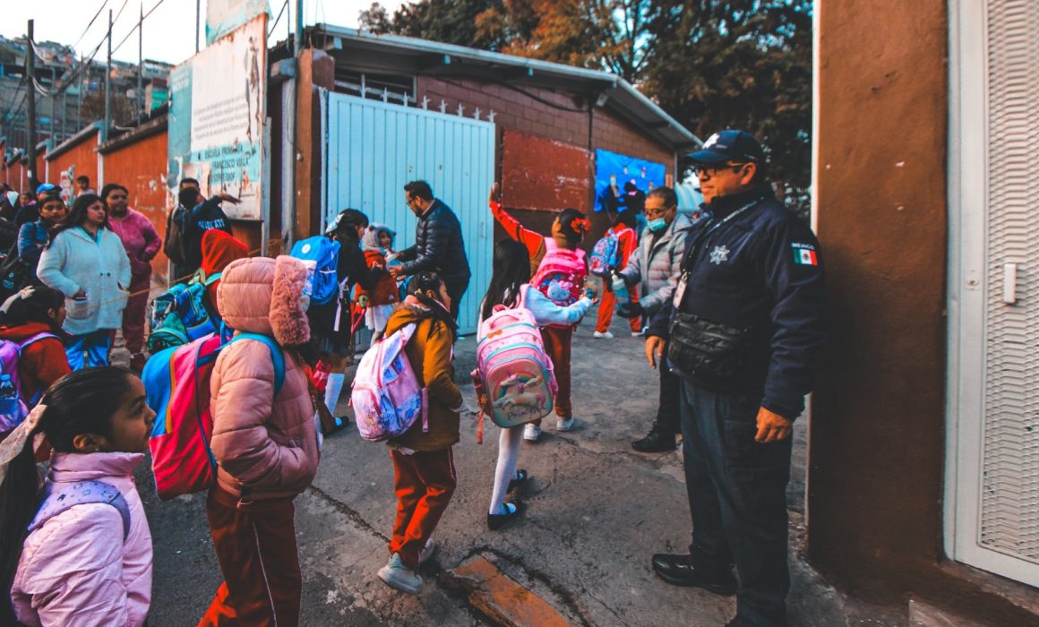 Refuerza cuidados para niños en regreso a clases ante frío invernal