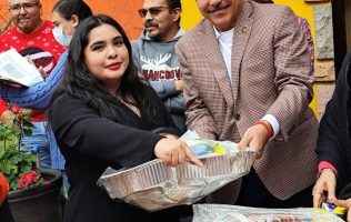 Regala pavos en Metepec diputado del PT que se peleó borracho