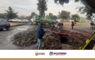 Repara gobierno de Ecatepec mega fuga de agua en tubería de 12 pulgadas