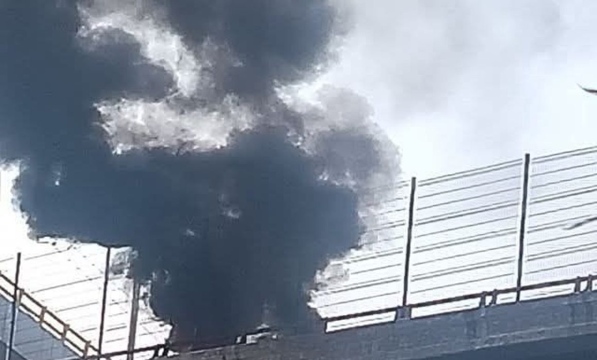 Reportan incendio en Los Reyes La Paz y activan alerta en el oriente