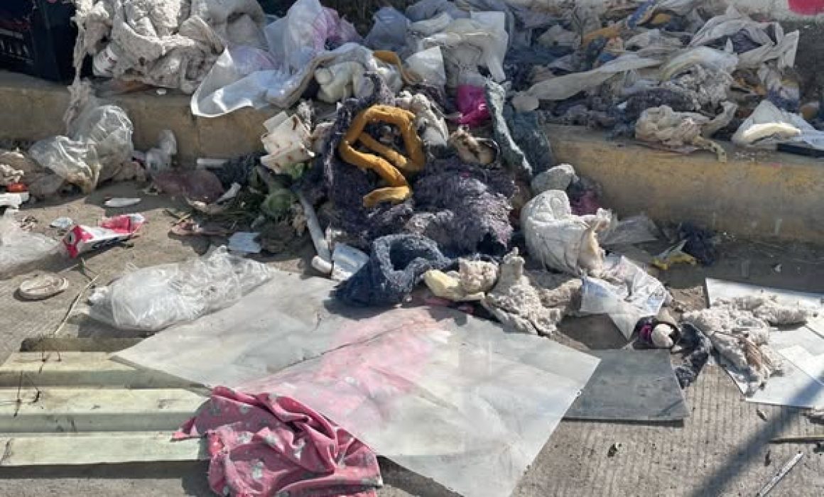 Saturan basura las calles de Chimalhuacán ante abandono municipal