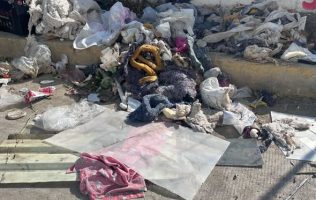 Saturan basura las calles de Chimalhuacán ante abandono municipal