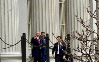 Se reúne Salinas Pliego con el Secretario del Tesoro de EU, Scott Bessent