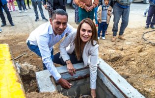 Supervisa Erika Olea obra hidráulica en La Magdalena de los Reyes