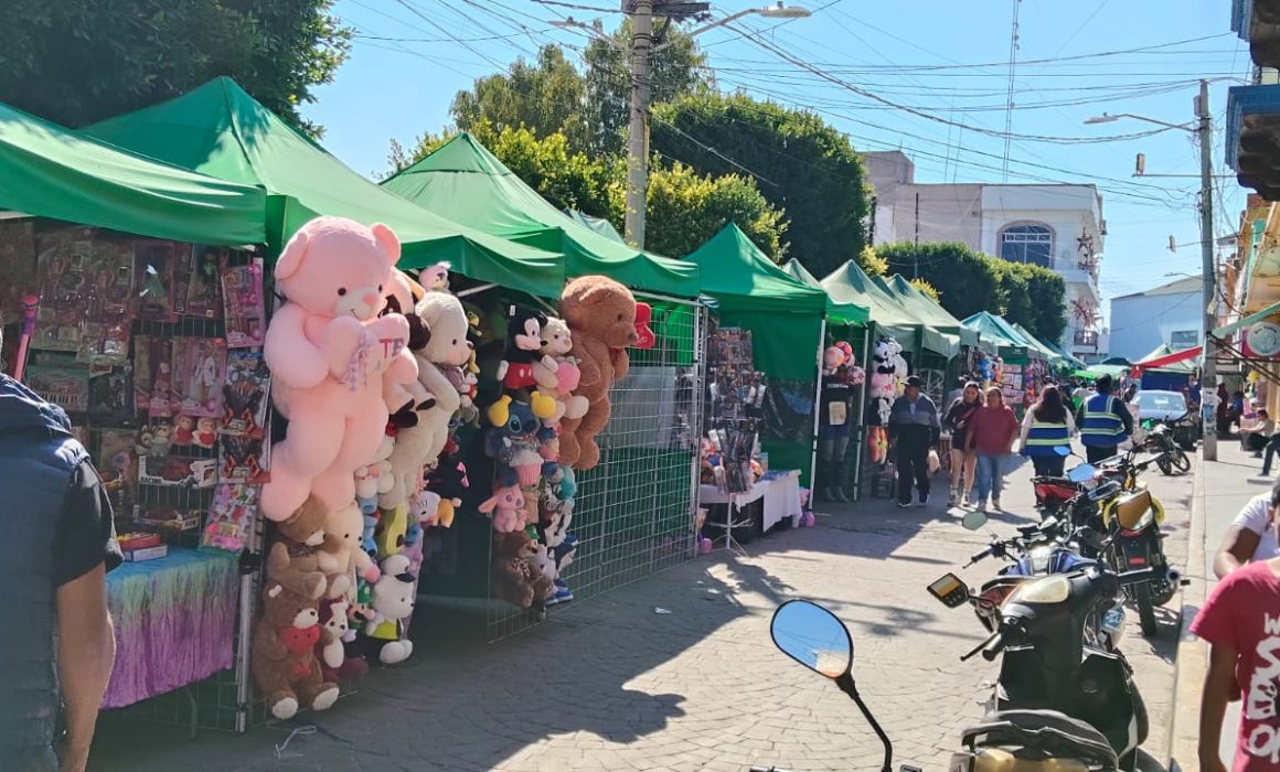 Surten los Reyes Magos deseos y sonrisas a niños de Huehuetoca