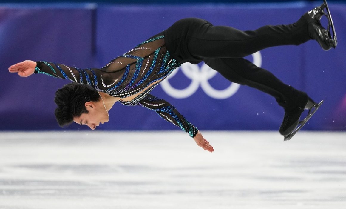 Accede Donovan Carrlillo a la final de Patinaje Artístico