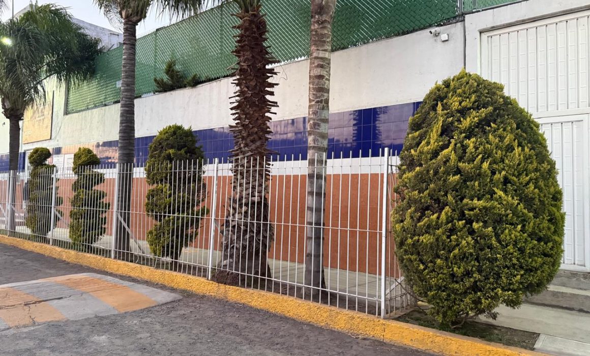 Afirma colegio privado que profesor acusado de acoso ya no trabaja ahí
