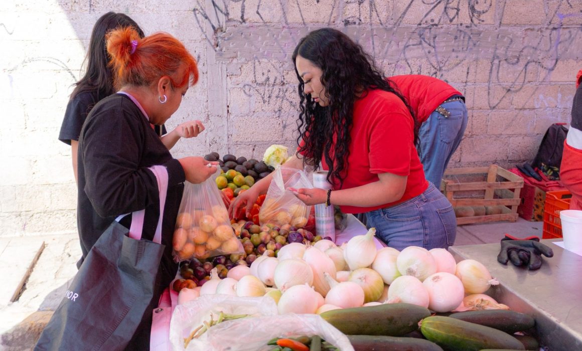 Agradecen amas de casa de Coacalco jornadas de abasto a bajo costo