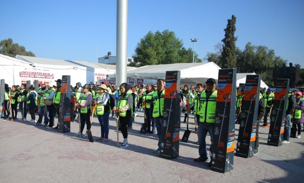 Arranca Ecatepec rescate de 19 camellones con programa Camellones Seguros