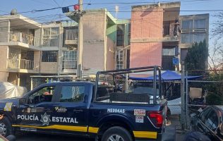 Aseguran en Ecatepec vehículo ligado a robo a transportista