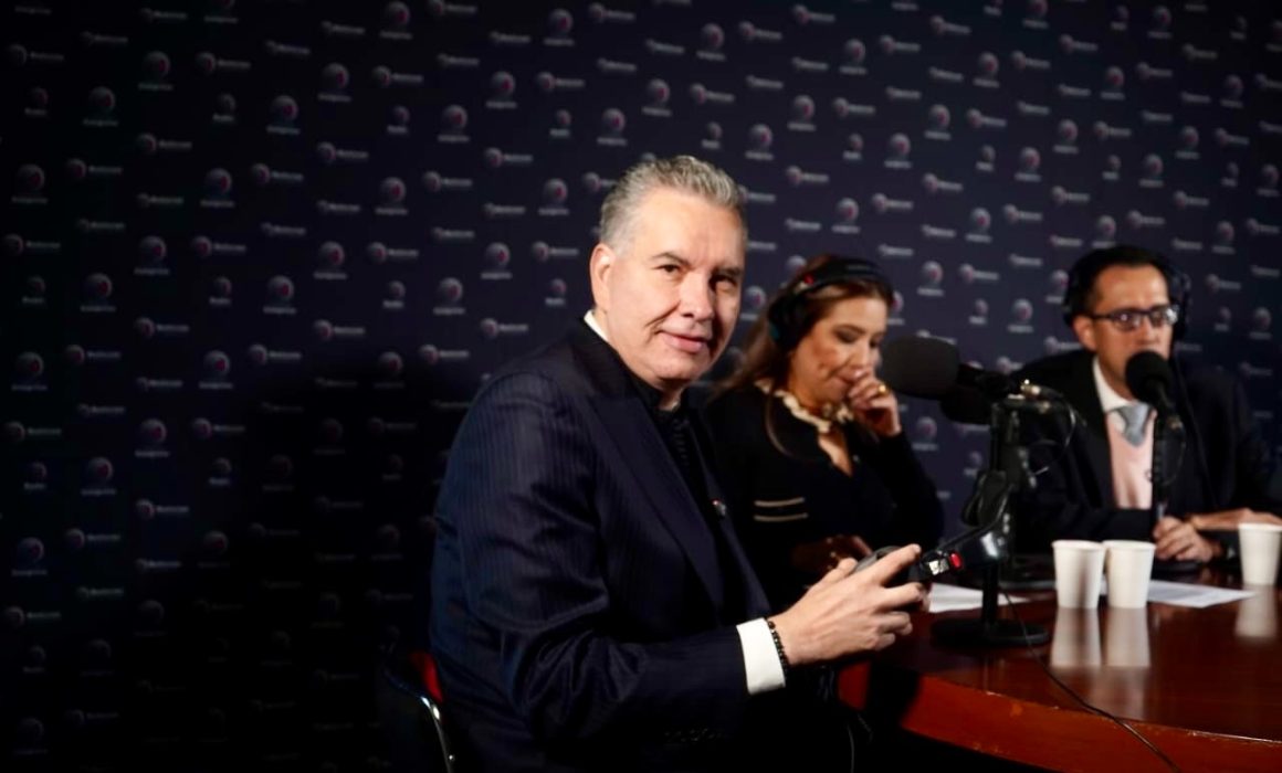 Celebra Waldo Fernández conclusión del Tren Insurgente México–Toluca