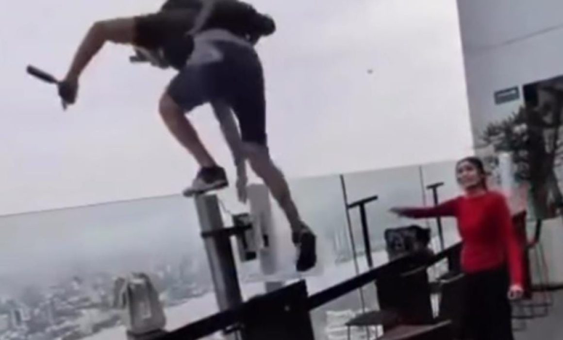 Clausuran terraza del Hotel Riu por joven que se lanzó en paracaídas