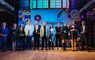 Concluye Semana del Periodismo con entrega de galardón Funcope 2026