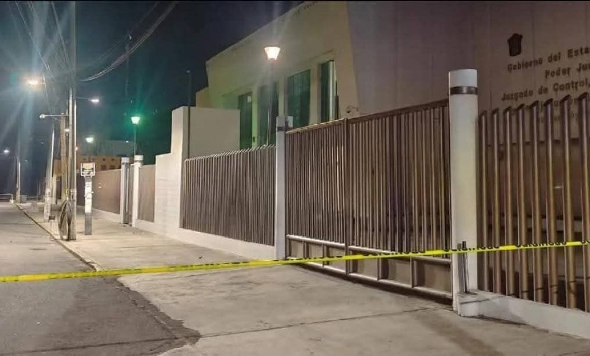 Confirman 1 herido en explosión de juzgados de Nezahualcóyotl