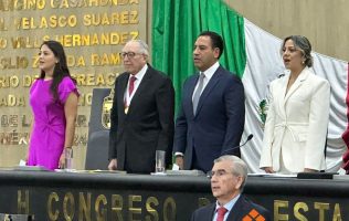 Congreso de Chiapas otorgó Presea Dr. Manuel Velasco al Dr. David Kershenobich S
