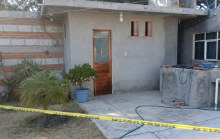 Tlaxcala: Convivió 3 días con el cadáver de su hermano sin darse cuenta