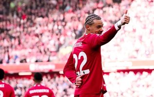 Da Liverpool un martillazo de autoridad al West Ham