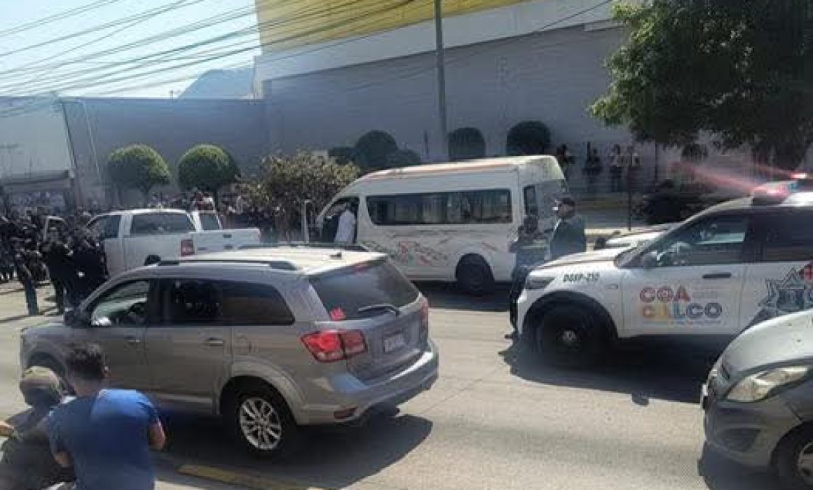 Desatan persecución y balacera por camioneta robada en Coacalco