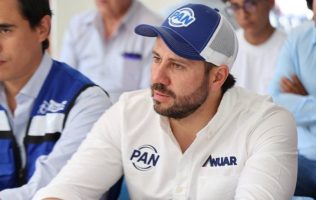 Encabeza Anuar Azar megajornada de apoyo familiar en Atizapán