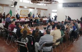 Encabeza Azucena Cisneros reunión para fortalecer educación en Ecatepec