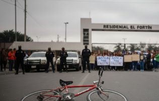 Exigen justicia por padre e hija atropellados en San Mateo Atenco