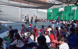 Fortalecen conciencia ecológica en taller de cultivo de fresa en Atizapán