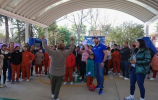 Fortalecen salud emocional en escuelas de Atizapán con Club Súper Padres