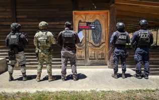 Golpea Operativo Bastión a delincuencia con 21 casas en Sur del Edomex