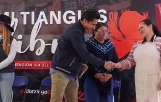 Inauguran Tianguis Colibrí en Jilotzingo para consumo local