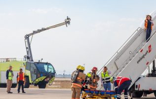 Inhabilitan a Lax Constructora por falsear datos en licitación AIFA