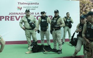 Jubilan con honores a perro policía de Tlalnepantla