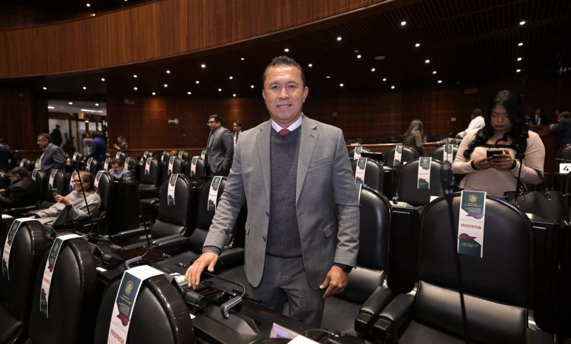 Lidera Gerardo Ulloa preferencias y apunta Morena a retener Neza