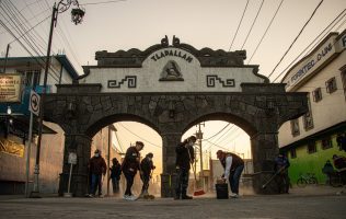 Limpian calles de Melchor Ocampo previo al Miércoles de Ceniza