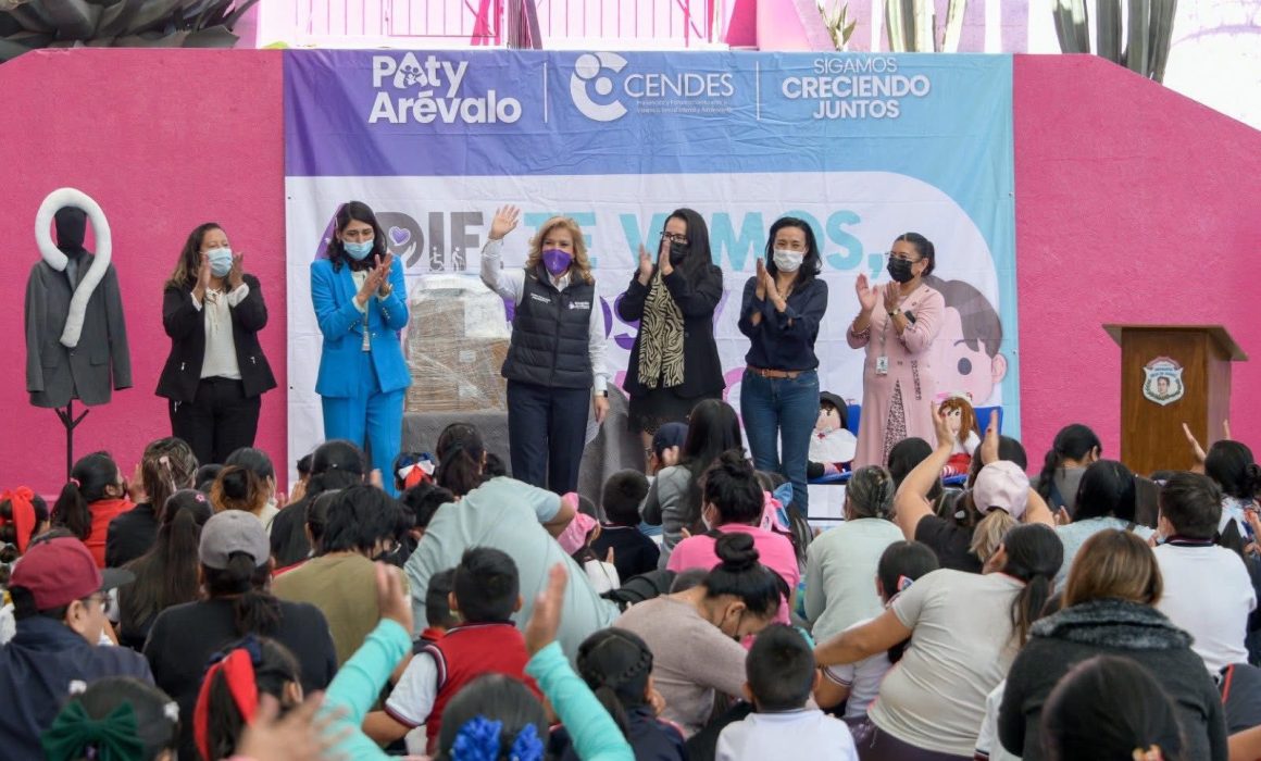 Lleva DIF Atizapán prevención de abuso a primaria Margarita Maza