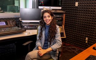 Mantiene Radio universitaria, vigencia y compromiso social