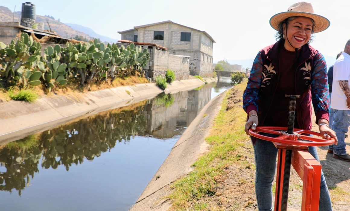 Moderniza canales de riego en Temascalcingo y fortalece al campo