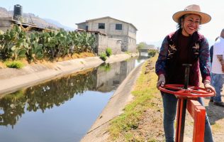 Moderniza canales de riego en Temascalcingo y fortalece al campo