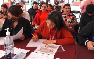 Otorga Gobierno de Ecatepec becas de transporte a 5 mil universitarios
