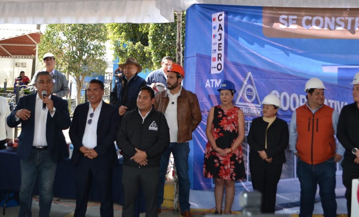 Ponen 1a piedra de sucursal ACREIMEX en Central de Abasto de Ecatepec