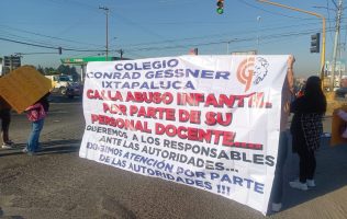 Protestan padres por presuntos abusos en Colegio Conrad Gessner
