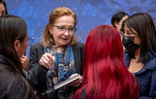 Reconoce Ana María Cetto importancia de las mujeres en la ciencia
