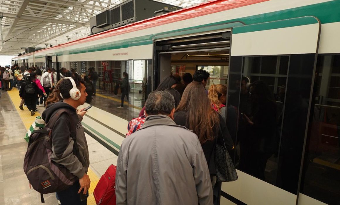 Reduce Tren 'El Insurgente' traslados a menos de 60 minutos