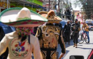 Refuerzan seguridad durante Carnaval de Los Reyes Acaquilpan