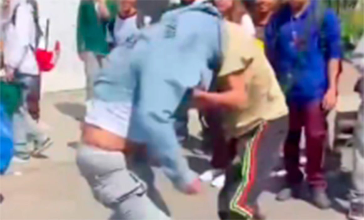 Reportan grave a menor apuñalado afuera de secundaria en Tláhuac