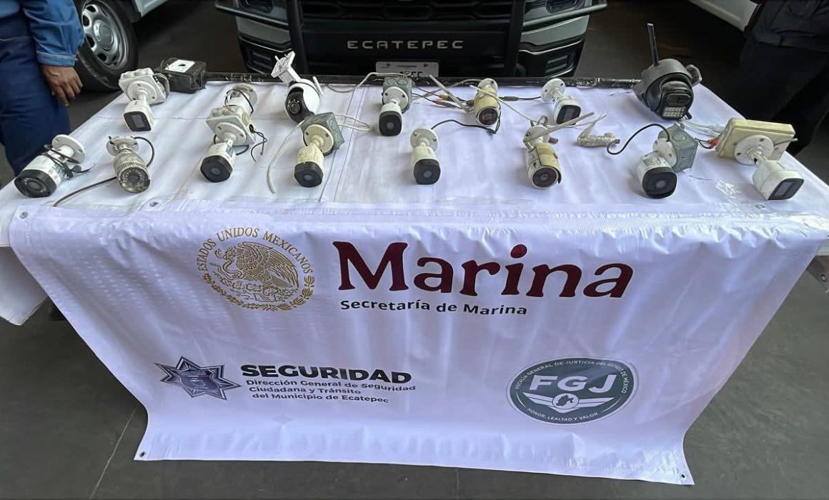 Retiran en Ecatepec 220 cámaras ilegales; vigilaban a las autoridades